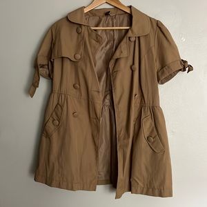 H&M divided Short sleeve trench coat size: 10